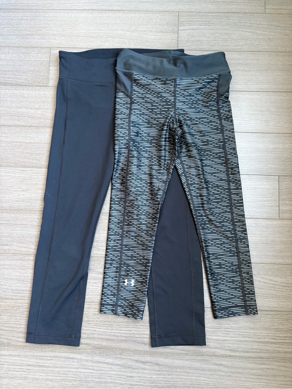 Under Armour - 2 pairs of women’s athletic leggings (size S and XS)